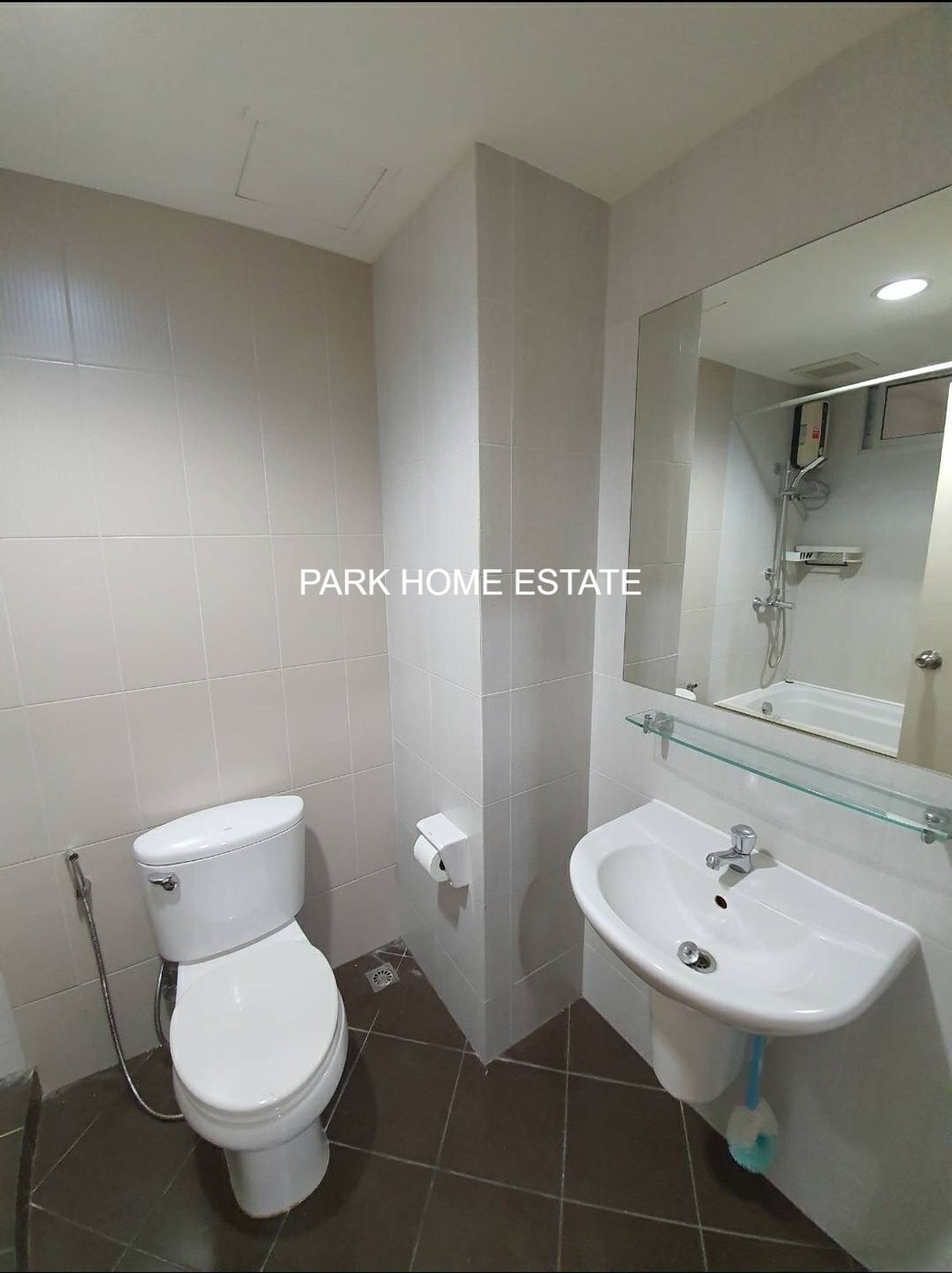 For RentCondoSukhumvit, Asoke, Thonglor : 📣 Only 20,000 baht / month One x Sukhumvit 26 🚋BTS Phrom Phong / 52 sq.m., big room, beautiful ✨ 083-601-0968