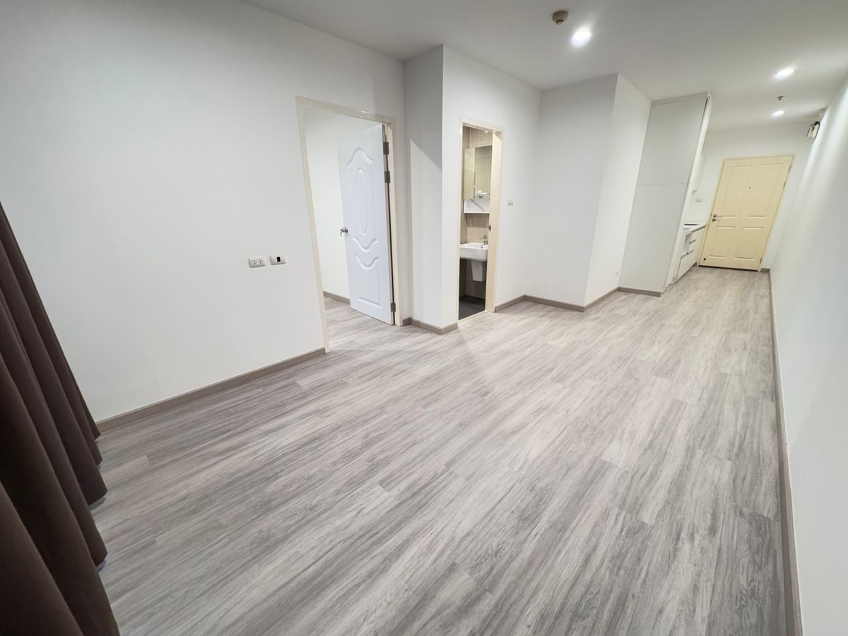 ขายคอนโดลาดพร้าว เซ็นทรัลลาดพร้าว : ขายห้องมุม Sym Condo Vipha Ladprao รีโนเวทใหม่ สอบถามได้ครับ ลดพิเศษ 2.75 ล้าน