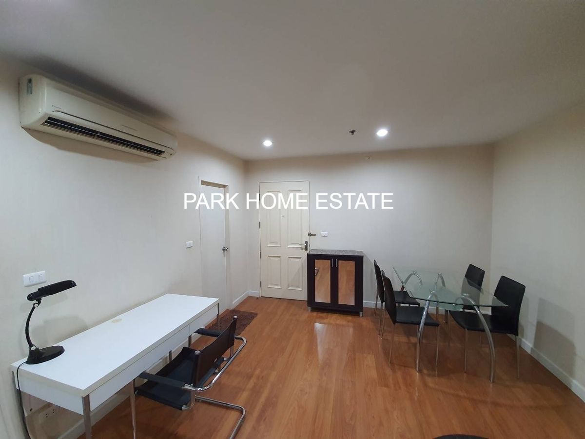 For RentCondoSukhumvit, Asoke, Thonglor : 📣 Only 20,000 baht / month One x Sukhumvit 26 🚋BTS Phrom Phong / 52 sq.m., big room, beautiful ✨ 083-601-0968