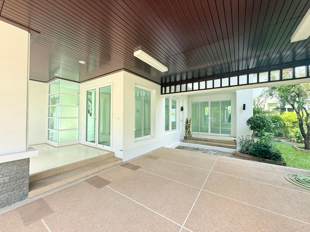 For SaleHouseBangna, Bearing, Lasalle : 2 houses for sale, Blue Lagoon, 2 pairs, adjacent to each other. Can buy a pair or separate