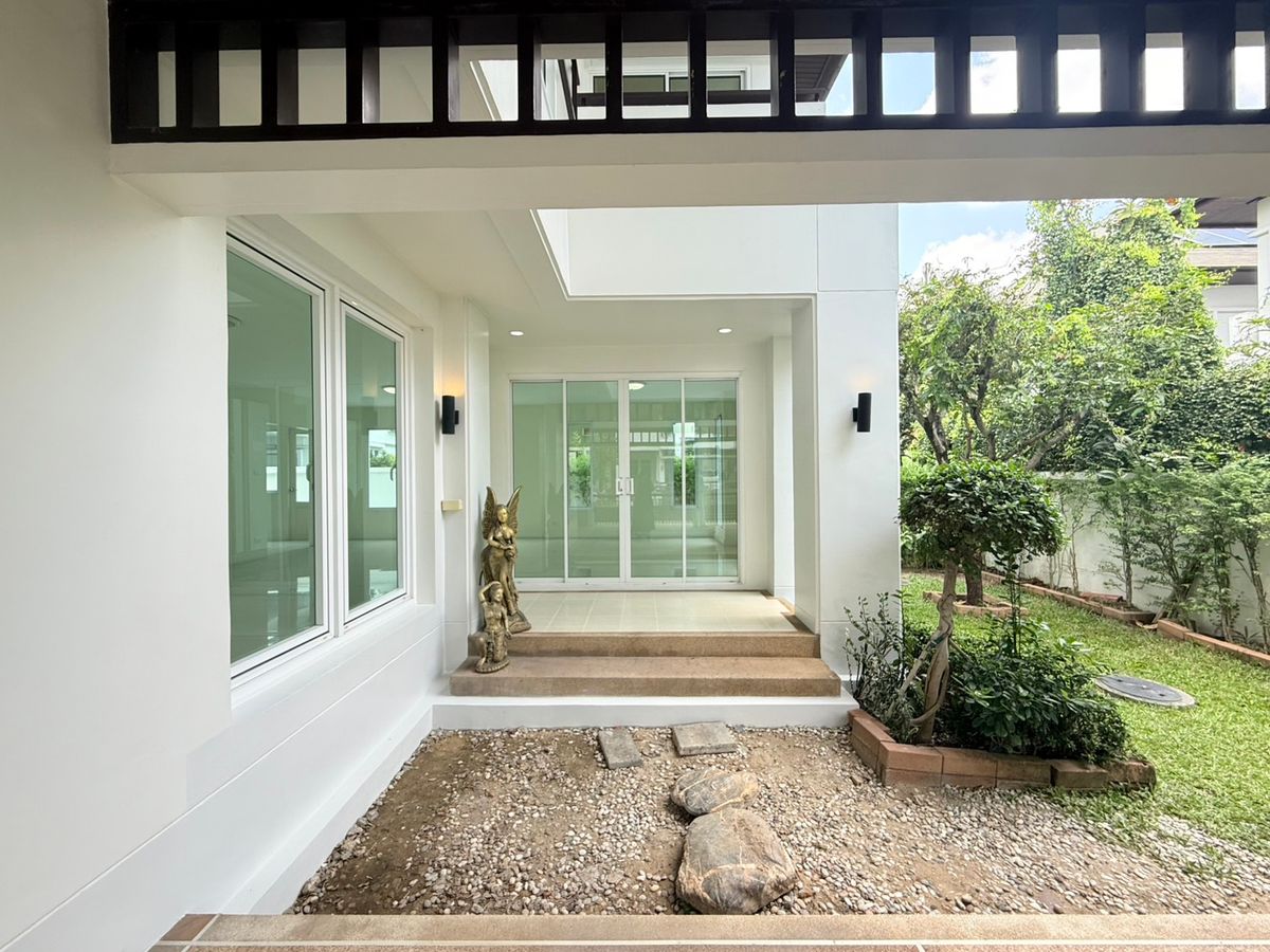 For SaleHouseBangna, Bearing, Lasalle : 2 houses for sale, Blue Lagoon, 2 pairs, adjacent to each other. Can buy a pair or separate