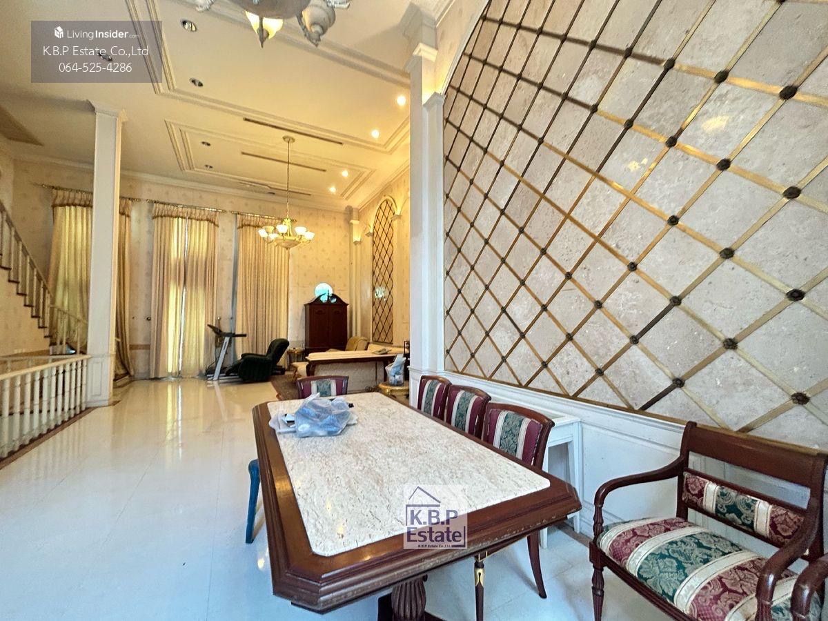 ขายทาวน์โฮมสาทร นราธิวาส : ขายทาวน์โฮม ขนาดใหญ่ 4ห้องนอน 6ห้องน้ำ 