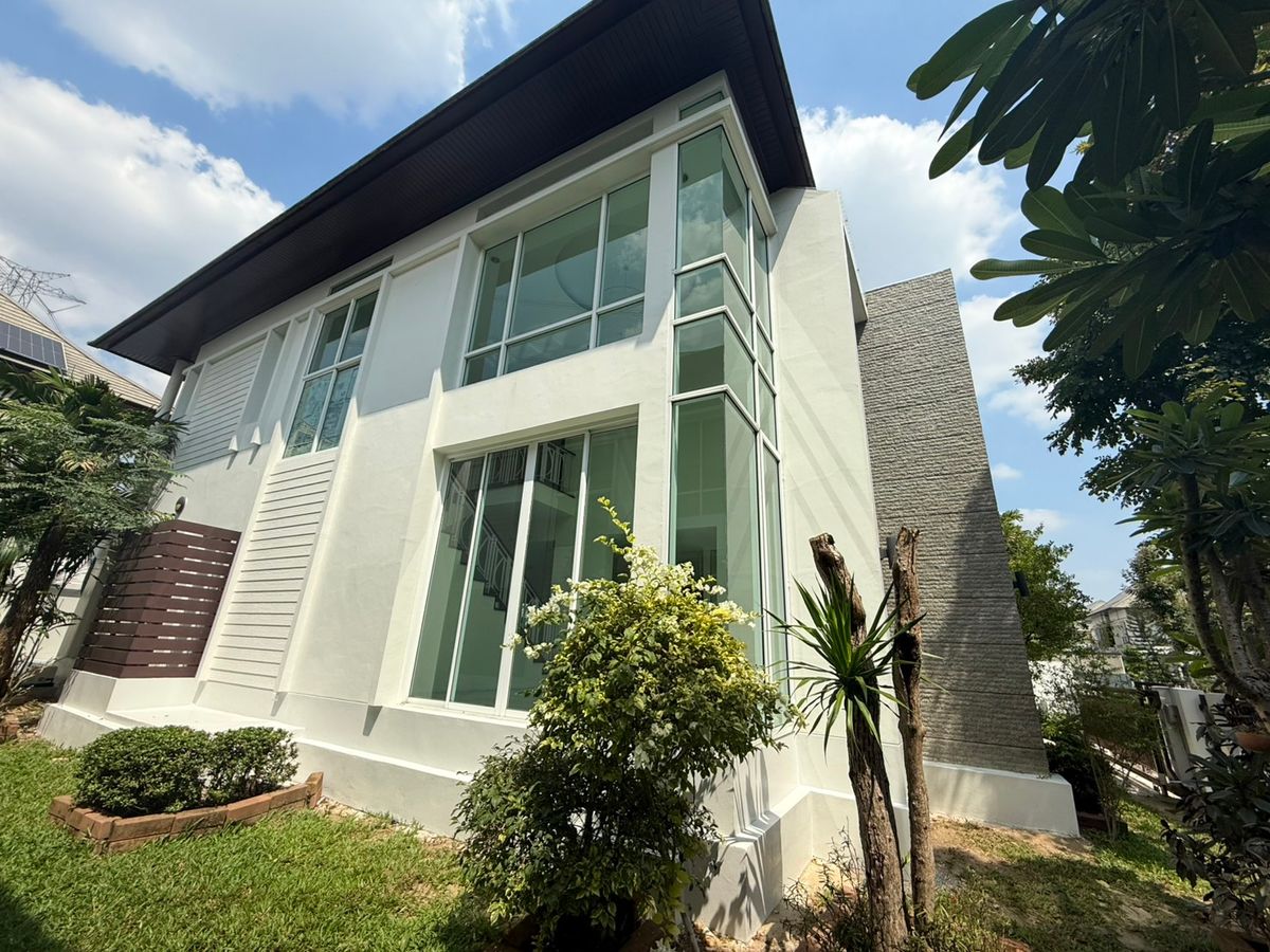 For SaleHouseBangna, Bearing, Lasalle : 2 houses for sale, Blue Lagoon, 2 pairs, adjacent to each other. Can buy a pair or separate