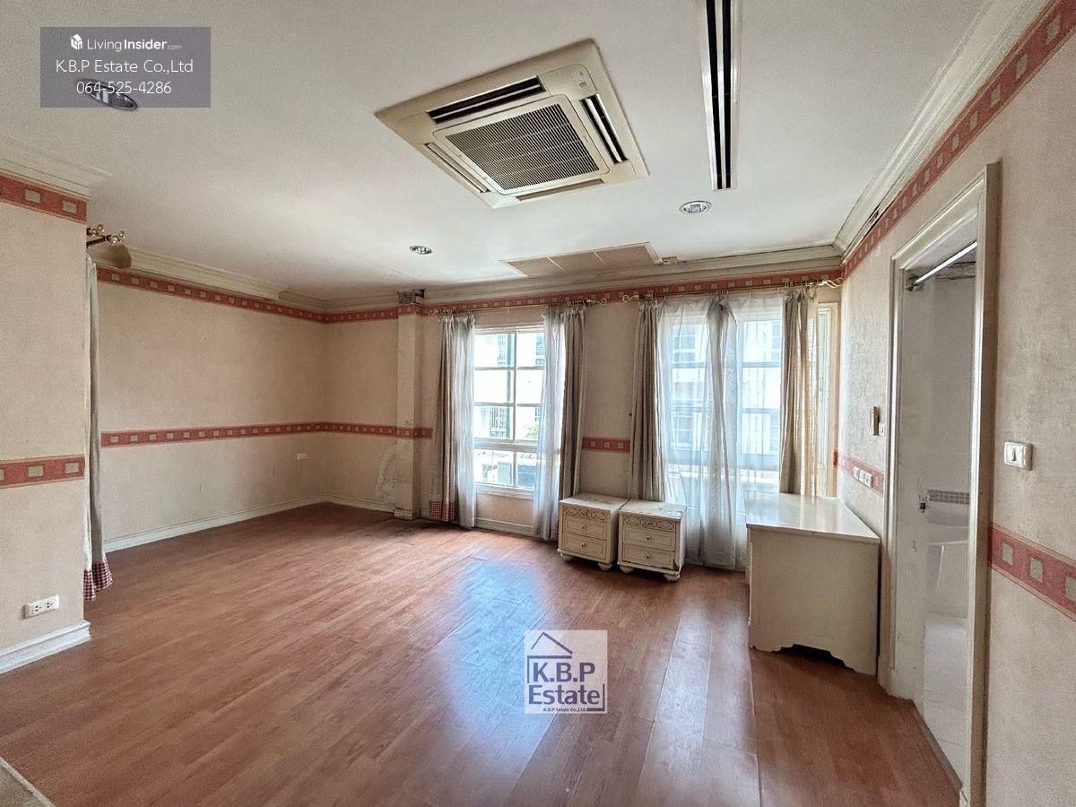 ขายทาวน์โฮมสาทร นราธิวาส : ขายทาวน์โฮม ขนาดใหญ่ 4ห้องนอน 6ห้องน้ำ 