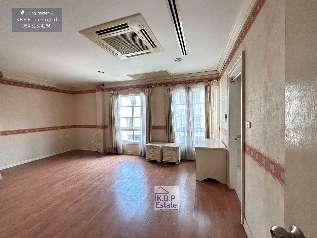 ขายทาวน์โฮมสาทร นราธิวาส : ขายทาวน์โฮม ขนาดใหญ่ 4ห้องนอน 6ห้องน้ำ 