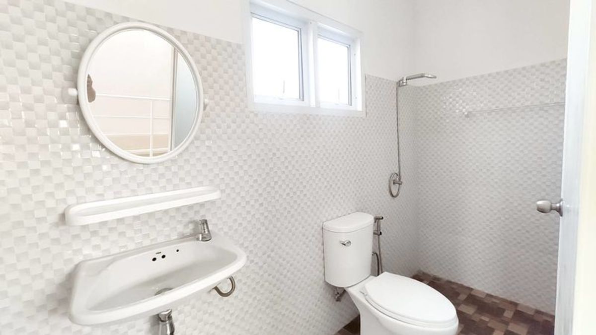 ขายบ้านมีนบุรี-ร่มเกล้า : ขายบ้านเดี่ยว 32 ตารางวา สร้างใหม่  มือหนึ่ง 2 ห้องนอน ซอยเลียบวารี 27 ใกล้ บิ๊กซี โลตัส เขตหนองจอก กรุงเทพฯ