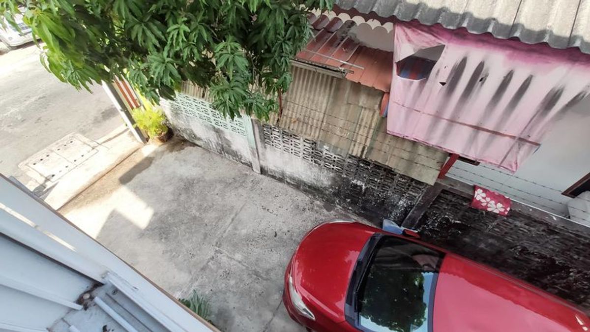 ขายบ้านมีนบุรี-ร่มเกล้า : ขายบ้านเดี่ยว 32 ตารางวา สร้างใหม่  มือหนึ่ง 2 ห้องนอน ซอยเลียบวารี 27 ใกล้ บิ๊กซี โลตัส เขตหนองจอก กรุงเทพฯ