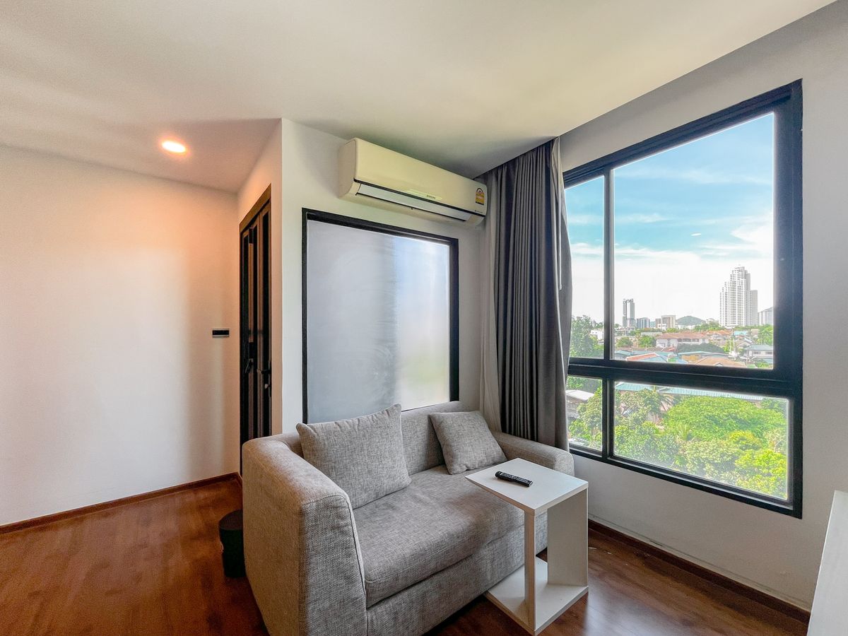 For SaleCondoSriracha Laem Chabang Ban Bueng : Foreigner Quota Condo for sale. Stasia Residence Sriracha, size 36.41, 3rd floor, the best price.