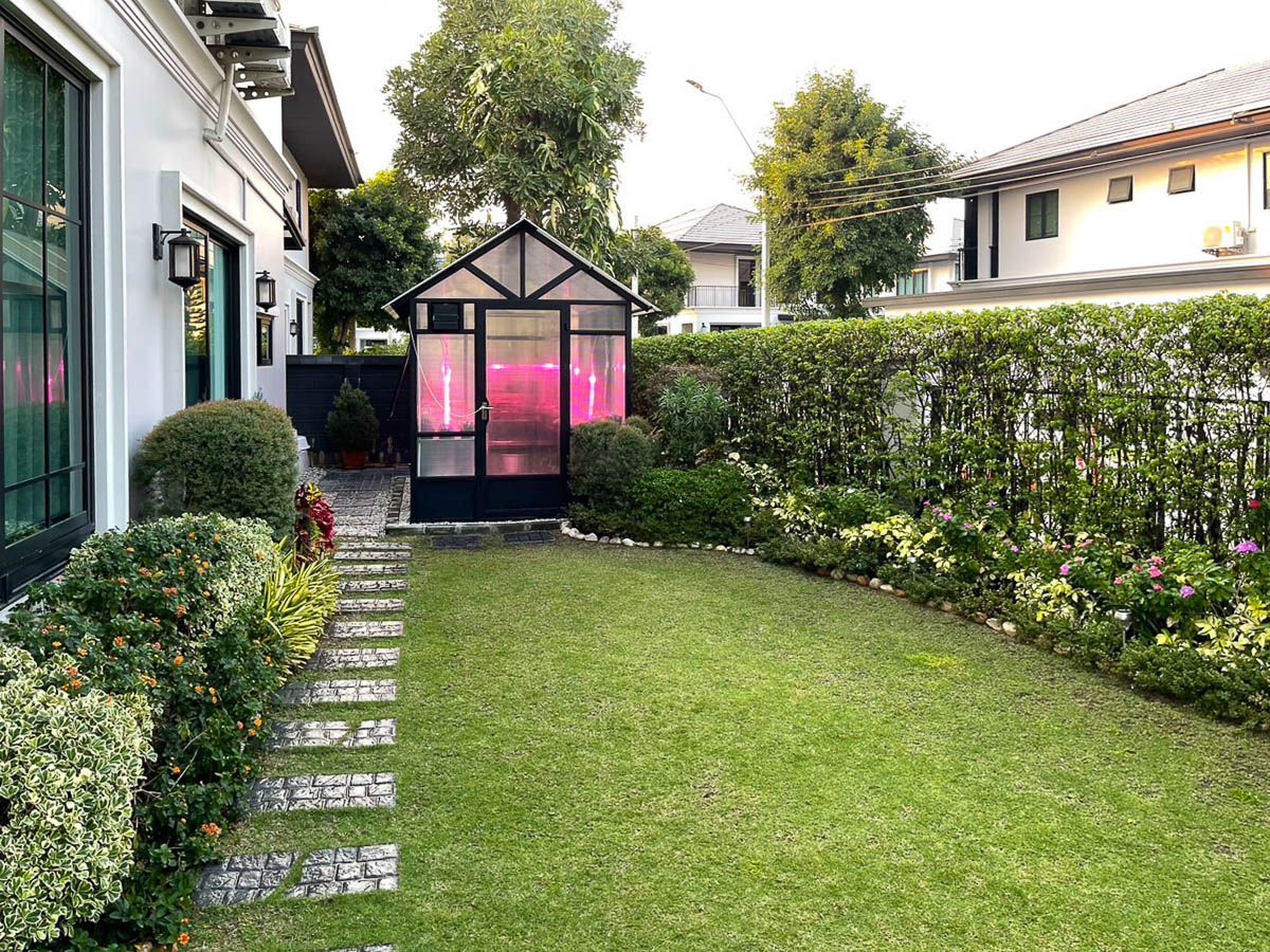 For SaleHousePattanakan, Srinakarin : Setthasiri House for sale, 3 bedrooms, 63 square meters, 181 sqm. After the corner, there is a housekeeper near Suvarnabhumi Onnut Prawet Chalerm Phrakiat Rama 9 Lat Krabang: SL25S-006