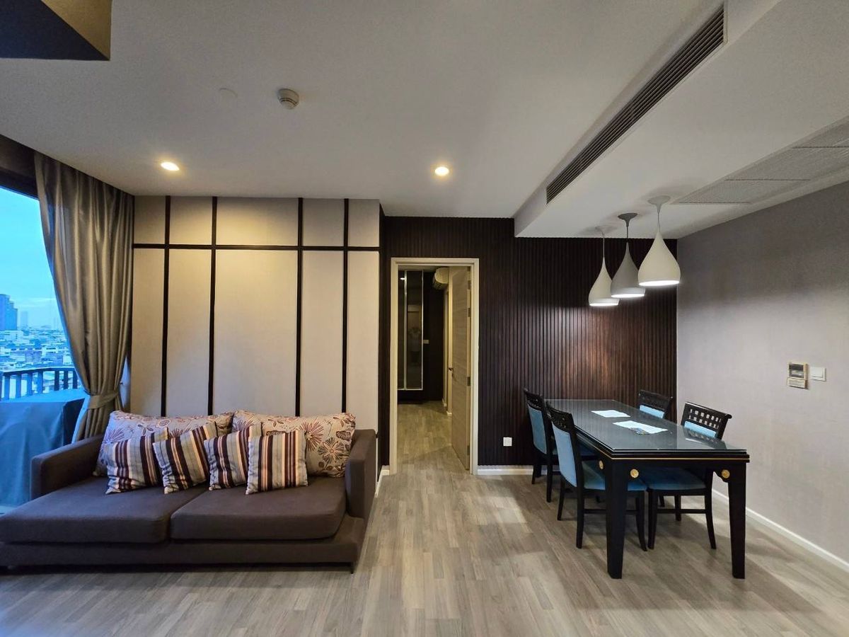CondoSathorn, Narathiwat : Rental and sale of The Room Sathorn - St. Louis, wide corner room, beautiful view