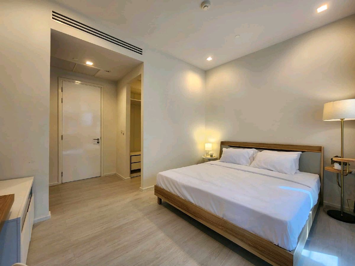 ให้เช่าคอนโดพระราม 9 เพชรบุรีตัดใหม่ RCA : Circle Living Prototype: Pet-Friendly 2-Storey Residence Near Makkasan Airport Link