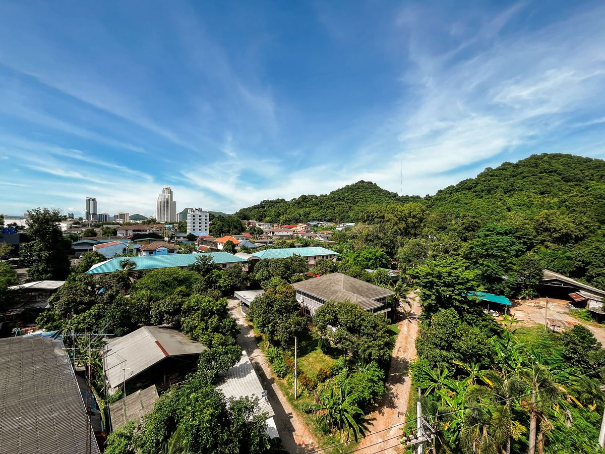 For SaleCondoSriracha Laem Chabang Ban Bueng : Foreigner Quota Condo for sale. Stasia Residence Sriracha, size 36.41, 3rd floor, the best price.