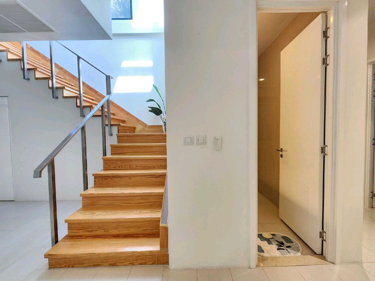 ให้เช่าคอนโดพระราม 9 เพชรบุรีตัดใหม่ RCA : Circle Living Prototype: Pet-Friendly 2-Storey Residence Near Makkasan Airport Link