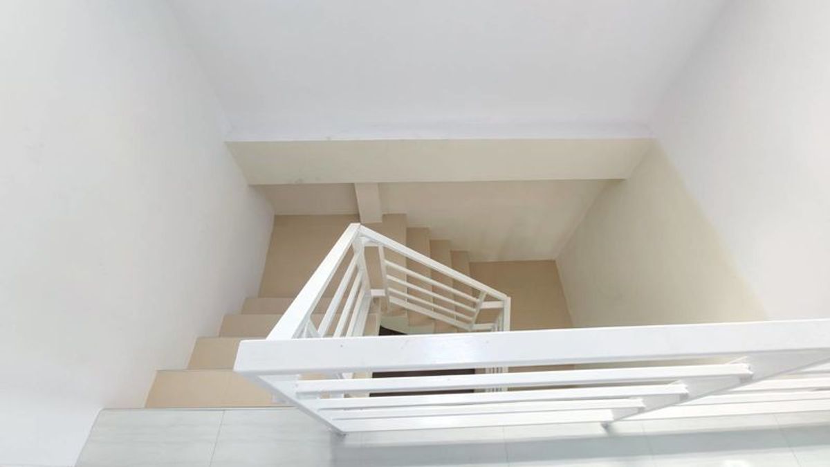 ขายบ้านมีนบุรี-ร่มเกล้า : ขายบ้านเดี่ยว 32 ตารางวา สร้างใหม่  มือหนึ่ง 2 ห้องนอน ซอยเลียบวารี 27 ใกล้ บิ๊กซี โลตัส เขตหนองจอก กรุงเทพฯ