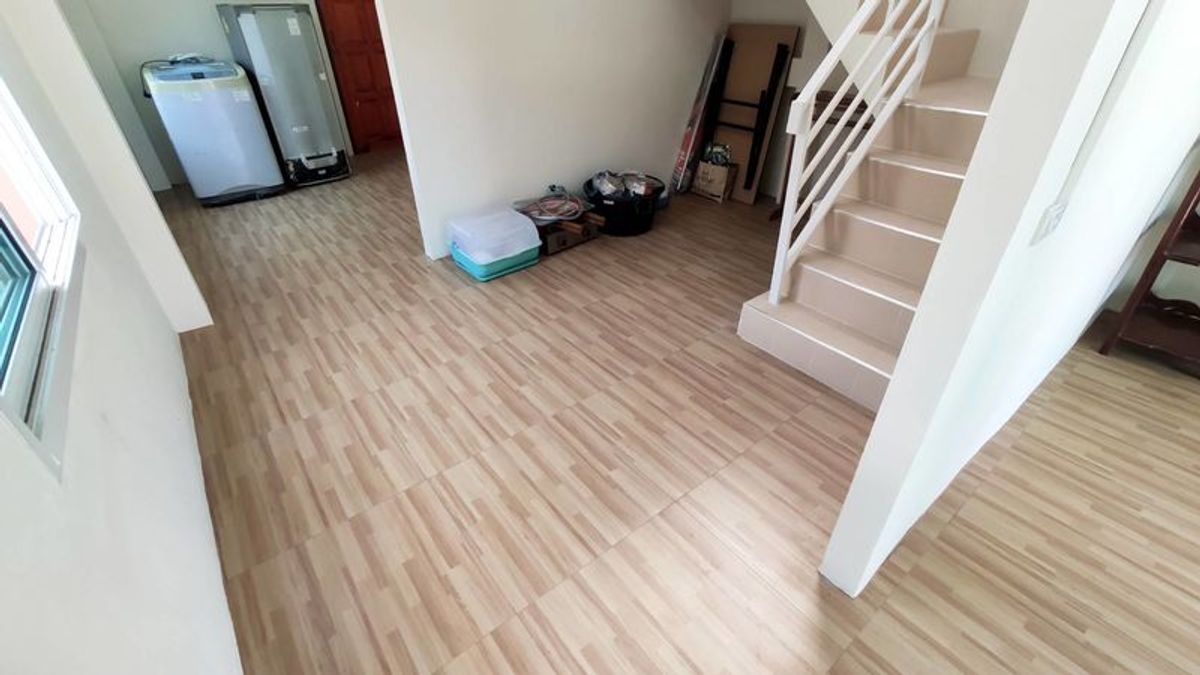 ขายบ้านมีนบุรี-ร่มเกล้า : ขายบ้านเดี่ยว 32 ตารางวา สร้างใหม่  มือหนึ่ง 2 ห้องนอน ซอยเลียบวารี 27 ใกล้ บิ๊กซี โลตัส เขตหนองจอก กรุงเทพฯ