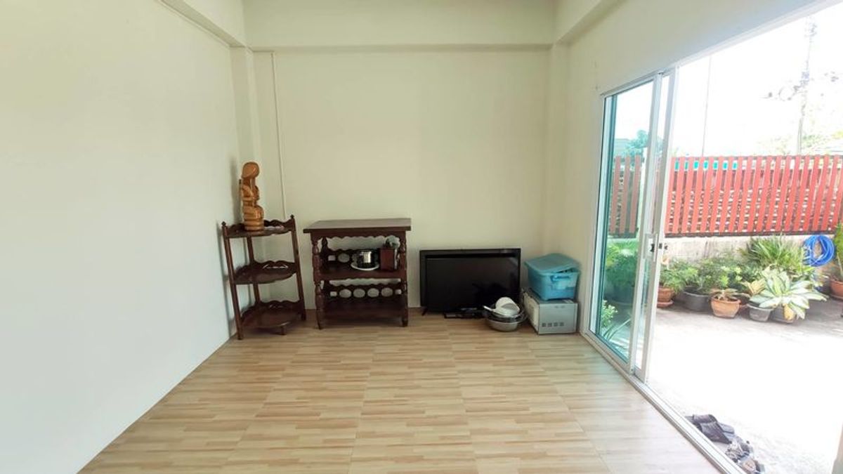 ขายบ้านมีนบุรี-ร่มเกล้า : ขายบ้านเดี่ยว 32 ตารางวา สร้างใหม่  มือหนึ่ง 2 ห้องนอน ซอยเลียบวารี 27 ใกล้ บิ๊กซี โลตัส เขตหนองจอก กรุงเทพฯ