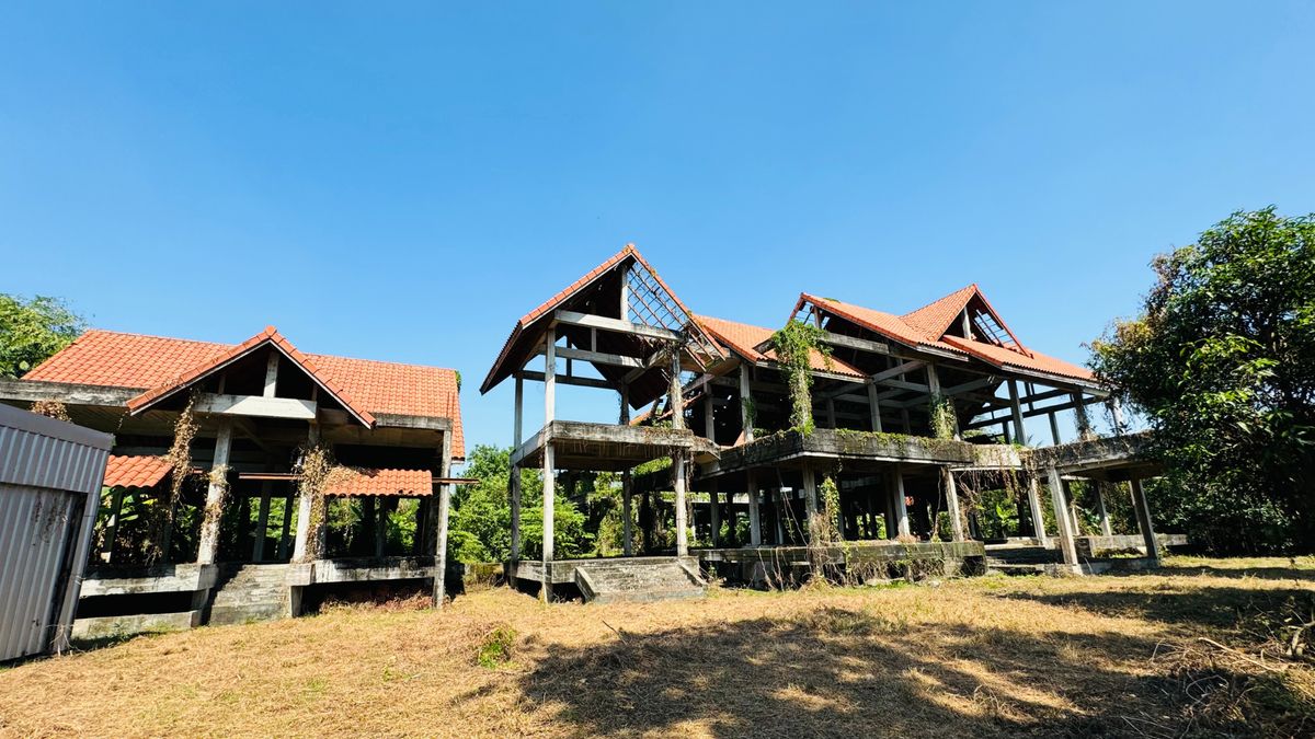 ขายที่ดินนครปฐม : ขายที่ดินพร้อมสิ่งปลูกสร้าง 7-2-23ไร่ เพียง50นาทีจากกรุงเทพฯ ต.คลองใหม่ อ.สามพราน จ.นครปฐม