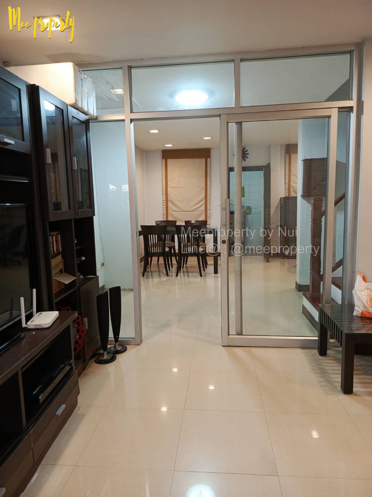 For SaleTownhomePathum Thani,Rangsit, Thammasat : Urgent sale, 2-story townhouse, Piyawaram Village, Khlong 4, Sawai Pracharat Road, Good atmosphere, with a clubhouse, swimming pool, an area of ​​24 sq.w., usable area 108 sqm. ME-96