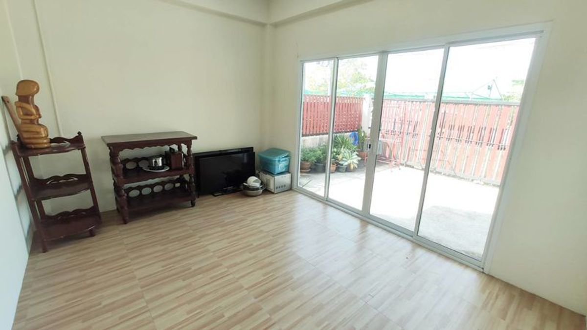 ขายบ้านมีนบุรี-ร่มเกล้า : ขายบ้านเดี่ยว 32 ตารางวา สร้างใหม่  มือหนึ่ง 2 ห้องนอน ซอยเลียบวารี 27 ใกล้ บิ๊กซี โลตัส เขตหนองจอก กรุงเทพฯ