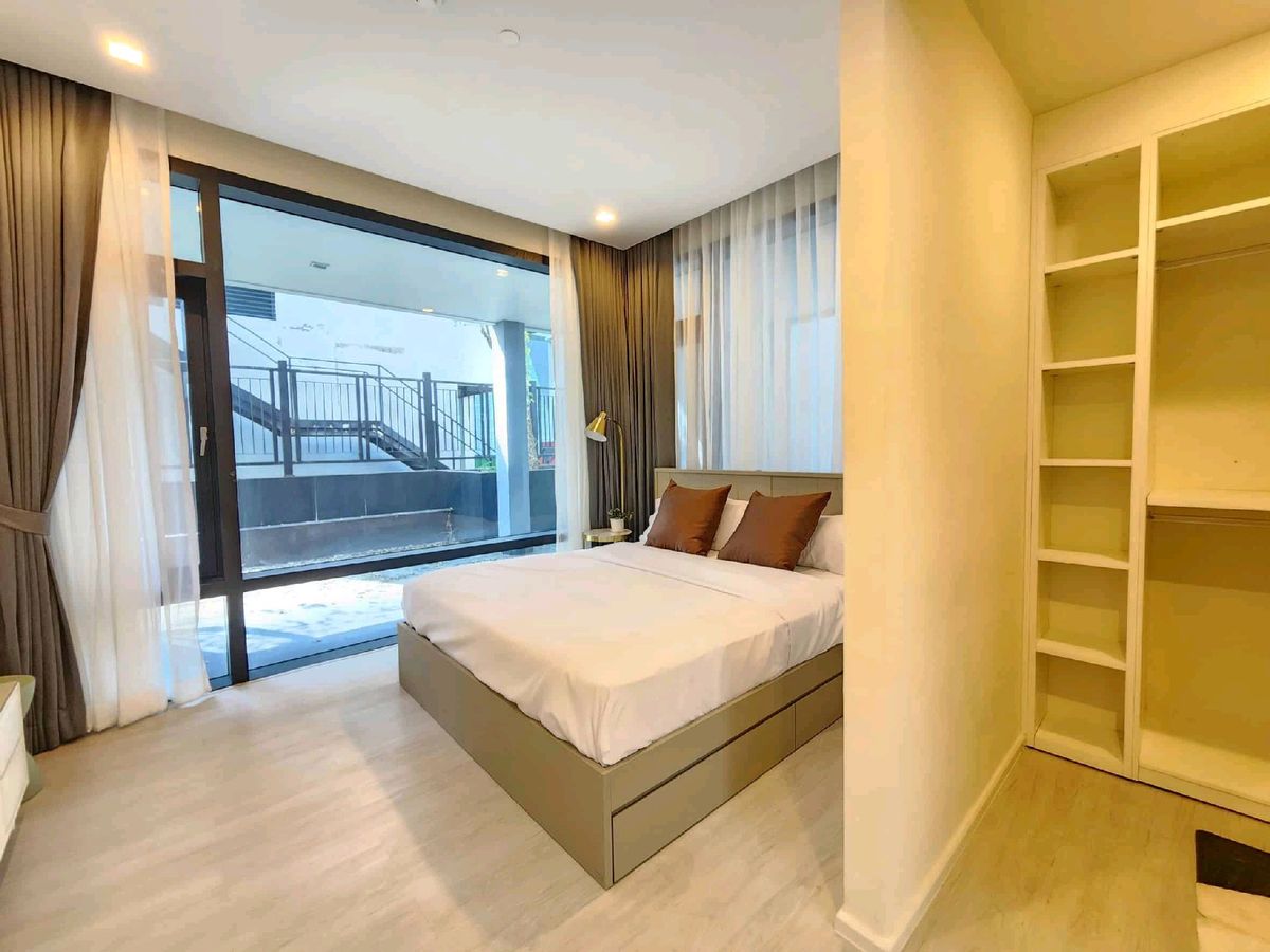 ให้เช่าคอนโดพระราม 9 เพชรบุรีตัดใหม่ RCA : Circle Living Prototype: Pet-Friendly 2-Storey Residence Near Makkasan Airport Link