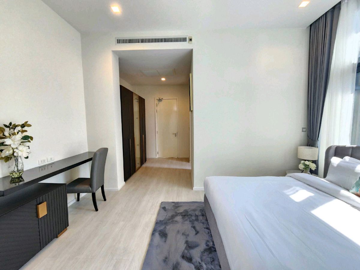 ให้เช่าคอนโดพระราม 9 เพชรบุรีตัดใหม่ RCA : Circle Living Prototype: Pet-Friendly 2-Storey Residence Near Makkasan Airport Link