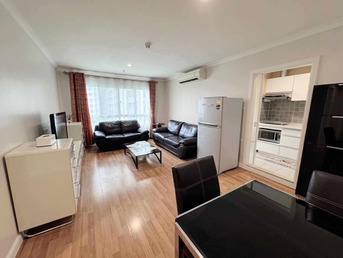 ให้เช่าคอนโดพระราม 9 เพชรบุรีตัดใหม่ RCA : RENT !! Condo Lumpini Place, MRT Rama 9, 2 Beds, Tower C, Floor 8, 71 sq.m., 27,000 Baht (Pool view)