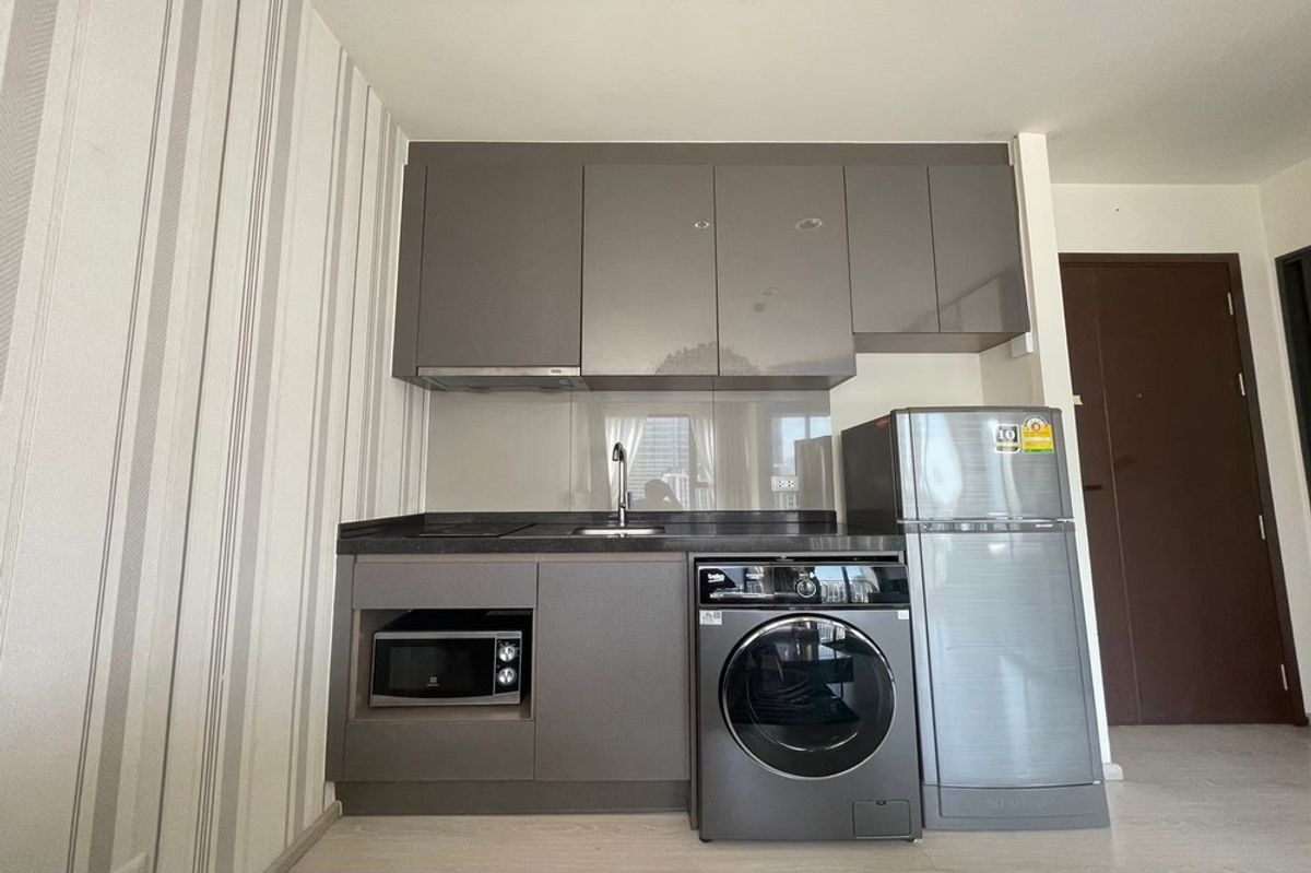 ขายคอนโดพระราม 9 เพชรบุรีตัดใหม่ RCA : 🔥ขายพร้อมผู้เช่า !!🔥 Code C20240301532..........Rhythm Asoke, ห้องสตูดิโอ, 1 ห้องน้ำ, ชั้นสูง 23, แต่งครบ, ราคาพิเศษ !!📣📣