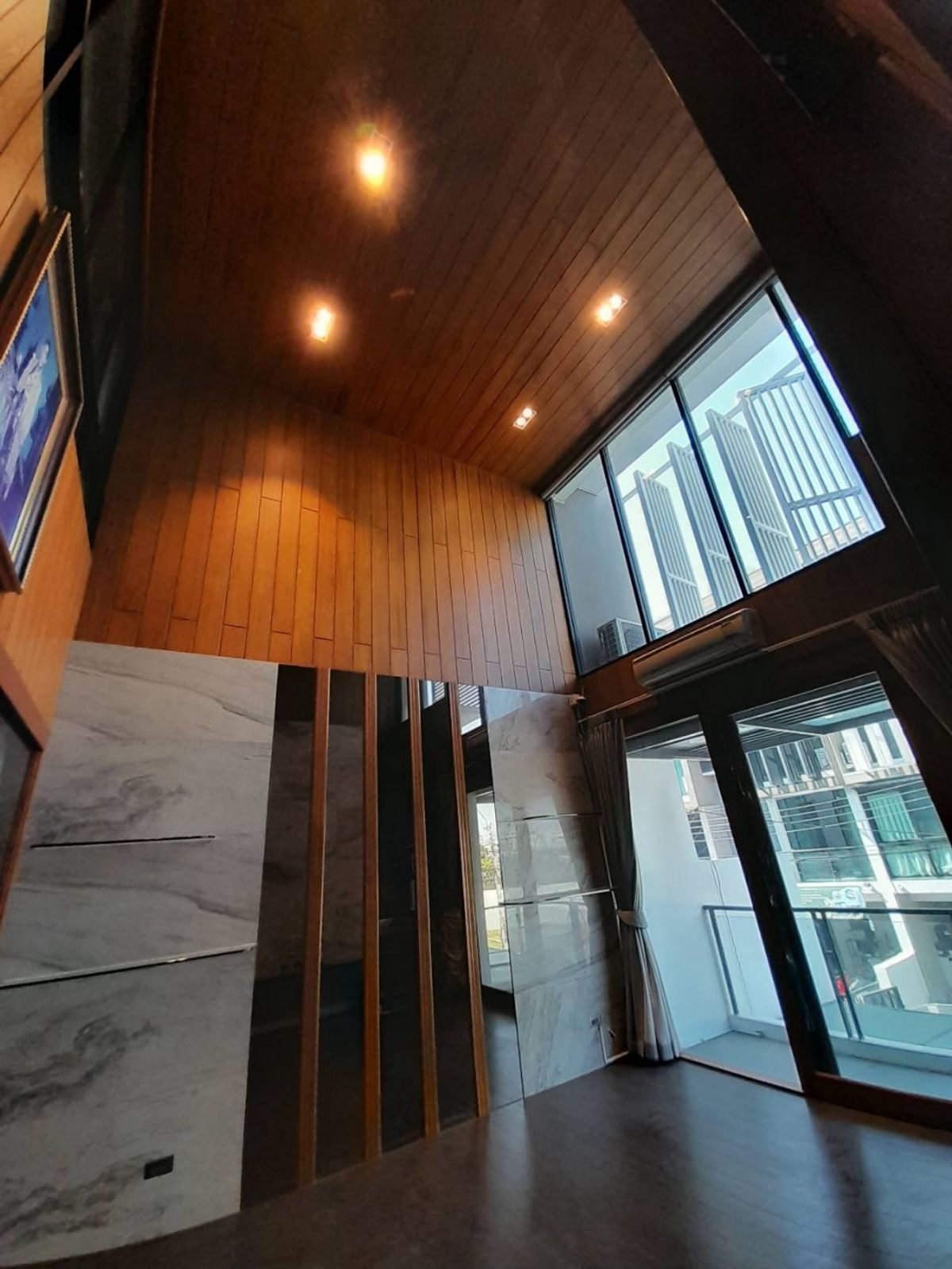 ขายทาวน์โฮมอ่อนนุช อุดมสุข : ขาย พร้อมผู้เช่า ถึง กรกฎาคม 2569
Townhouse Sukhumvit 3ชั้น  พื้นที่กว้างห้องจัดแยกเป็นสัดส่วน ทำเลดี ใกล้ทางพิเศษฉลองรัช พร้อมเข้าอยู่