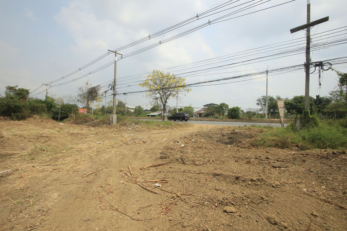 ขายที่ดินนครปฐม : ที่ดินนครปฐมติดถนนมาลัยแมน กำแพงแสน 7-2-56.7 ไร่ ติดถนนทั้งหน้าหลัง ใกล้ทางด่วนกาญจนบุรี - บางใหญ่ มหาวิทยาลัยราชภัฏนครปฐม 32ล้าน  