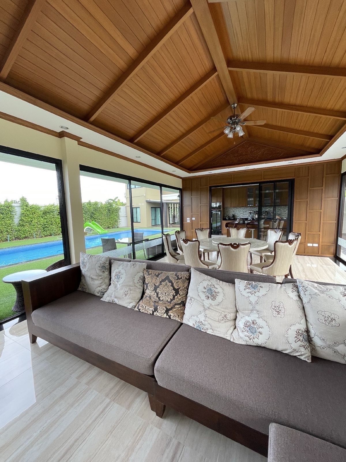 ขายบ้านพัฒนาการ ศรีนครินทร์ : 📢👇บ้านเดี่ยว พร้อมสระว่ายน้ำส่วนตัว เดินทางสะดวกหลายเส้นทาง