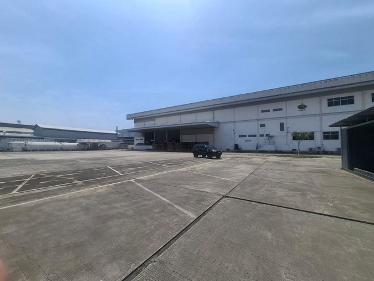 ให้เช่าโรงงานลาดกระบัง สุวรรณภูมิ : RK626 ให้เช่าโรงงานบางนา-ตราด กม. 23 ฝั่งขาออก  พื้นที่สีม่วง ที่ดิน 7 ไร่   5,544 ตร.ม. ขอใบ รง.4 ได้ คอนเทนเนอร์เข้าได้