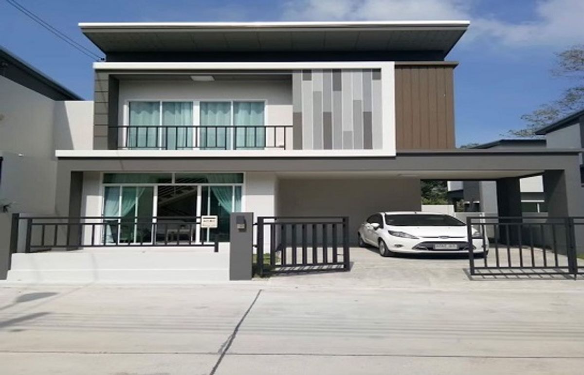 ขายศรีราชา แหลมฉบัง บ้านบึง : ขายถูก! ลดราคาพิเศษ บ้านทริโอทาวน์ ศรีราชา ถนนนาพร้าว