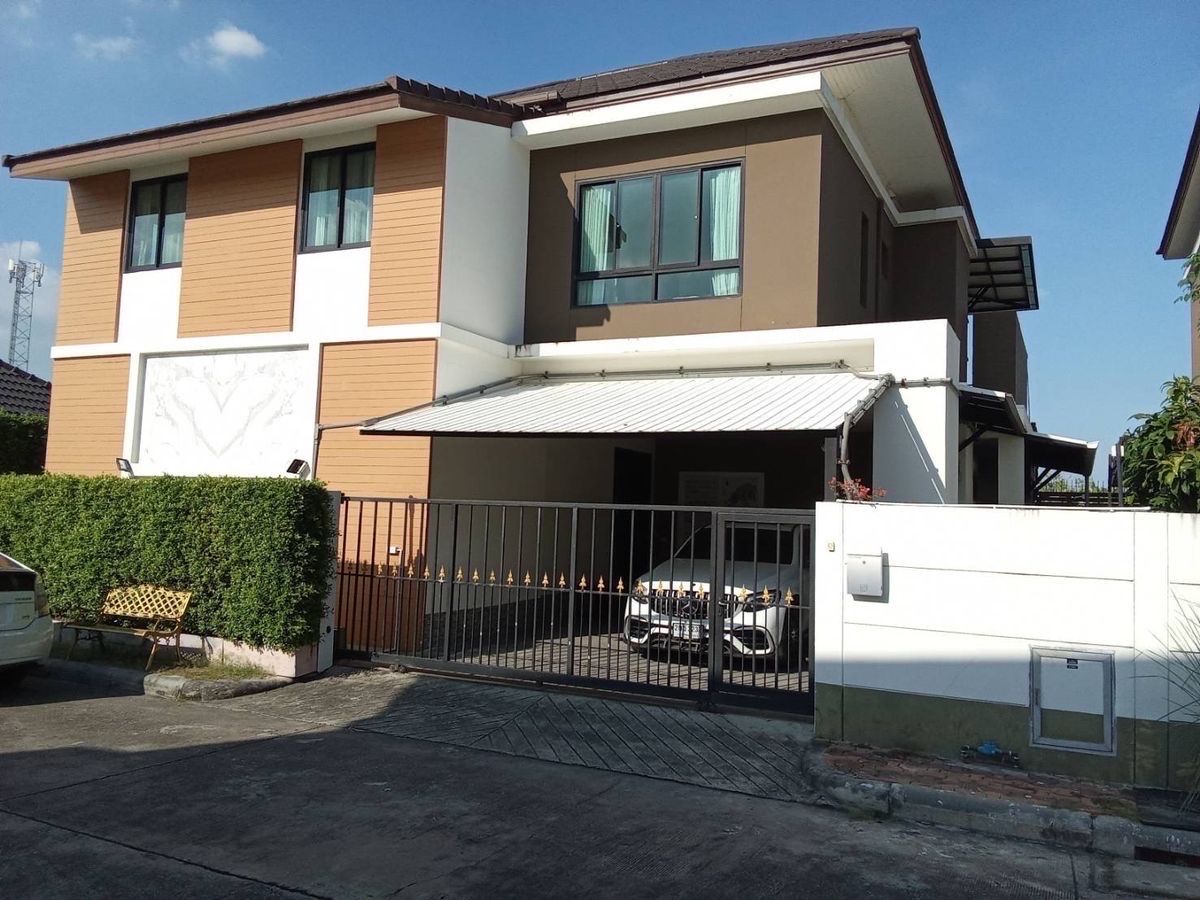 ขายบ้านพัฒนาการ ศรีนครินทร์ : 📢👇บ้านเดี่ยว พร้อมสระว่ายน้ำส่วนตัว เดินทางสะดวกหลายเส้นทาง