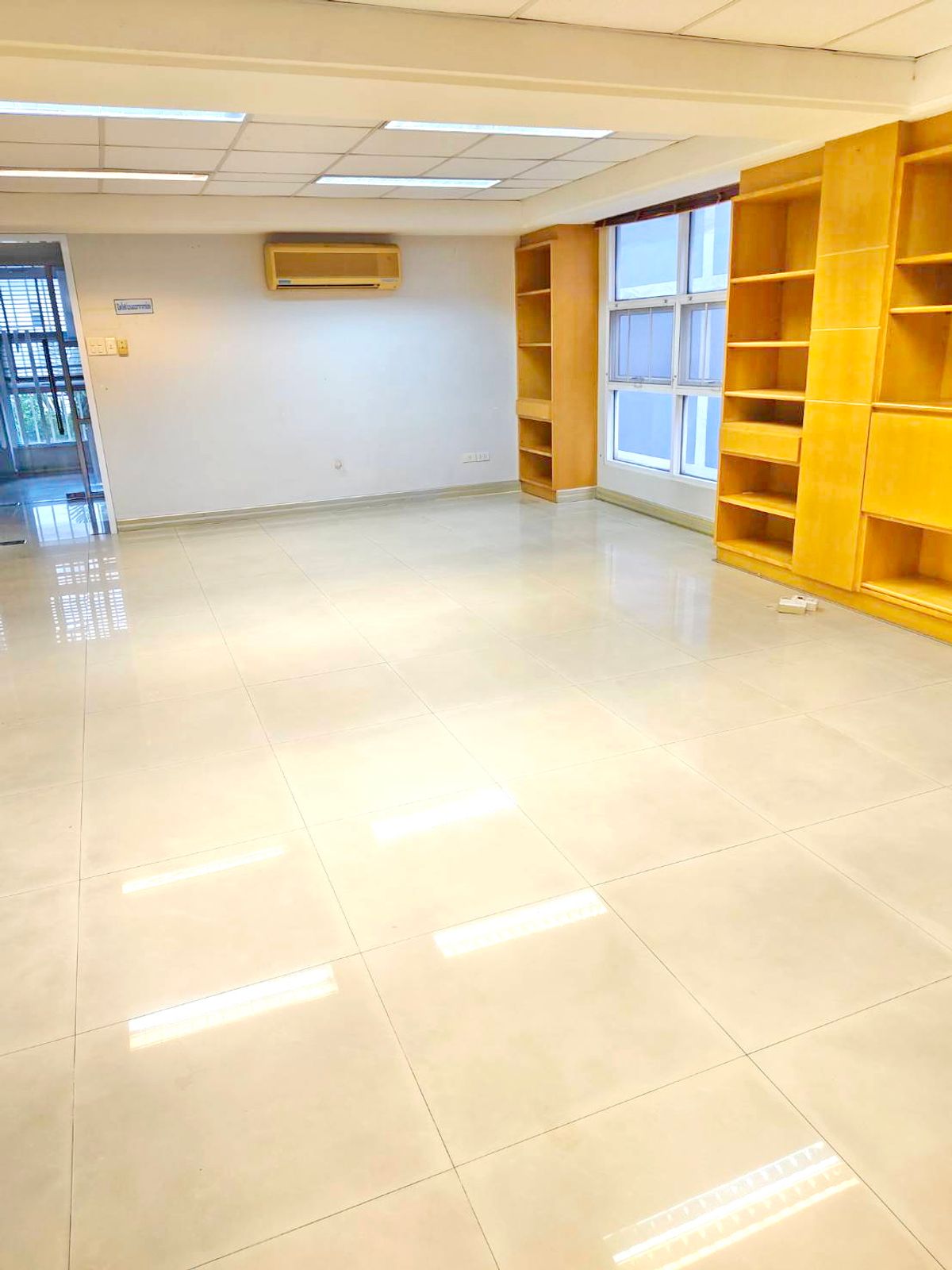 ให้เช่าโฮมออฟฟิศรัชดา ห้วยขวาง : HK0454♛เช่าโฮมออฟฟิศ 3 ห้องนอน⚝ห้วยขวาง♜MRT ห้วยขวาง ∞099-5919653,065-9423251▚Line@sureresidence