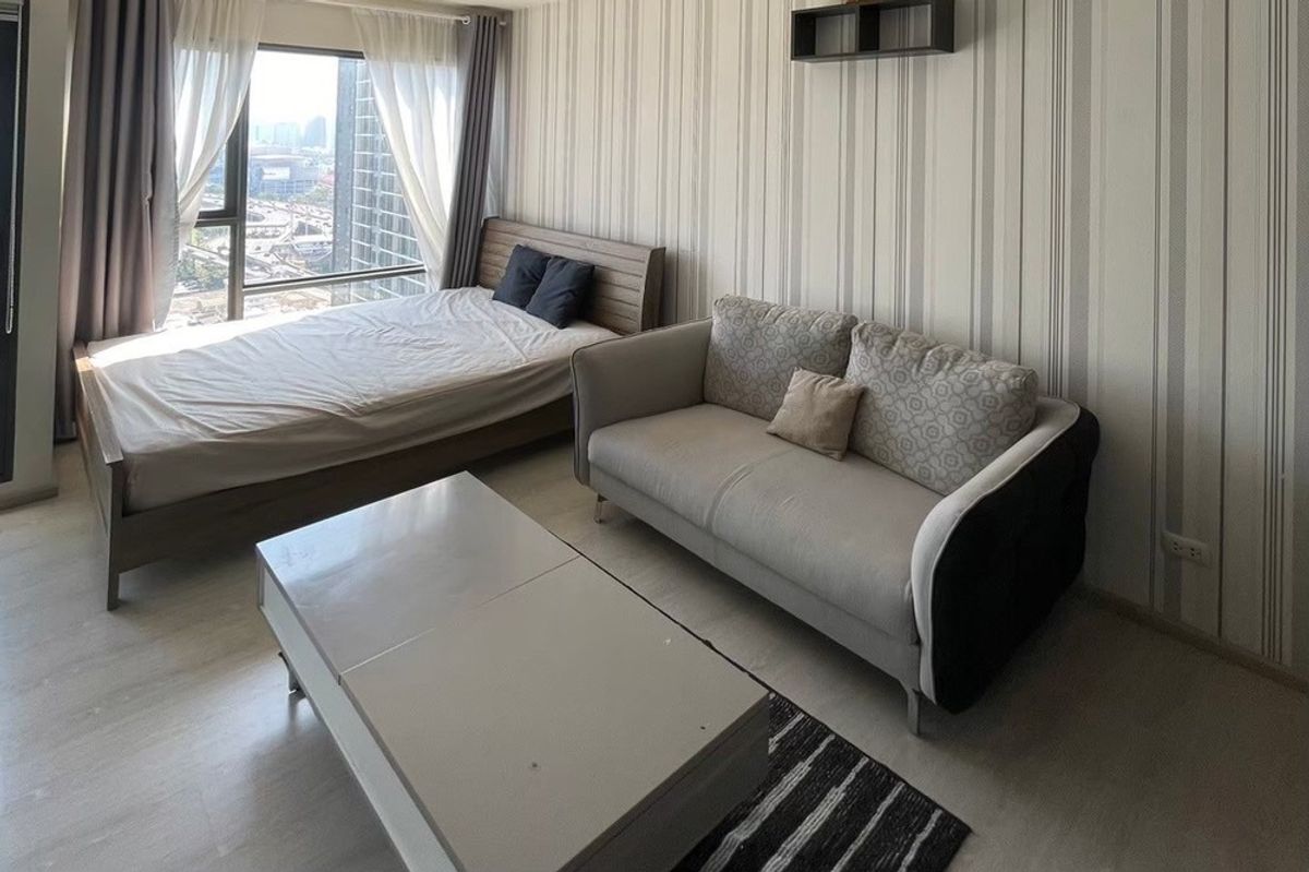 ขายคอนโดพระราม 9 เพชรบุรีตัดใหม่ RCA : 🔥ขายพร้อมผู้เช่า !!🔥 Code C20240301532..........Rhythm Asoke, ห้องสตูดิโอ, 1 ห้องน้ำ, ชั้นสูง 23, แต่งครบ, ราคาพิเศษ !!📣📣