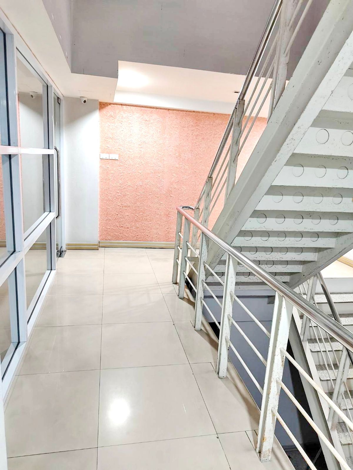 ให้เช่าโฮมออฟฟิศรัชดา ห้วยขวาง : HK0454♛เช่าโฮมออฟฟิศ 3 ห้องนอน⚝ห้วยขวาง♜MRT ห้วยขวาง ∞099-5919653,065-9423251▚Line@sureresidence