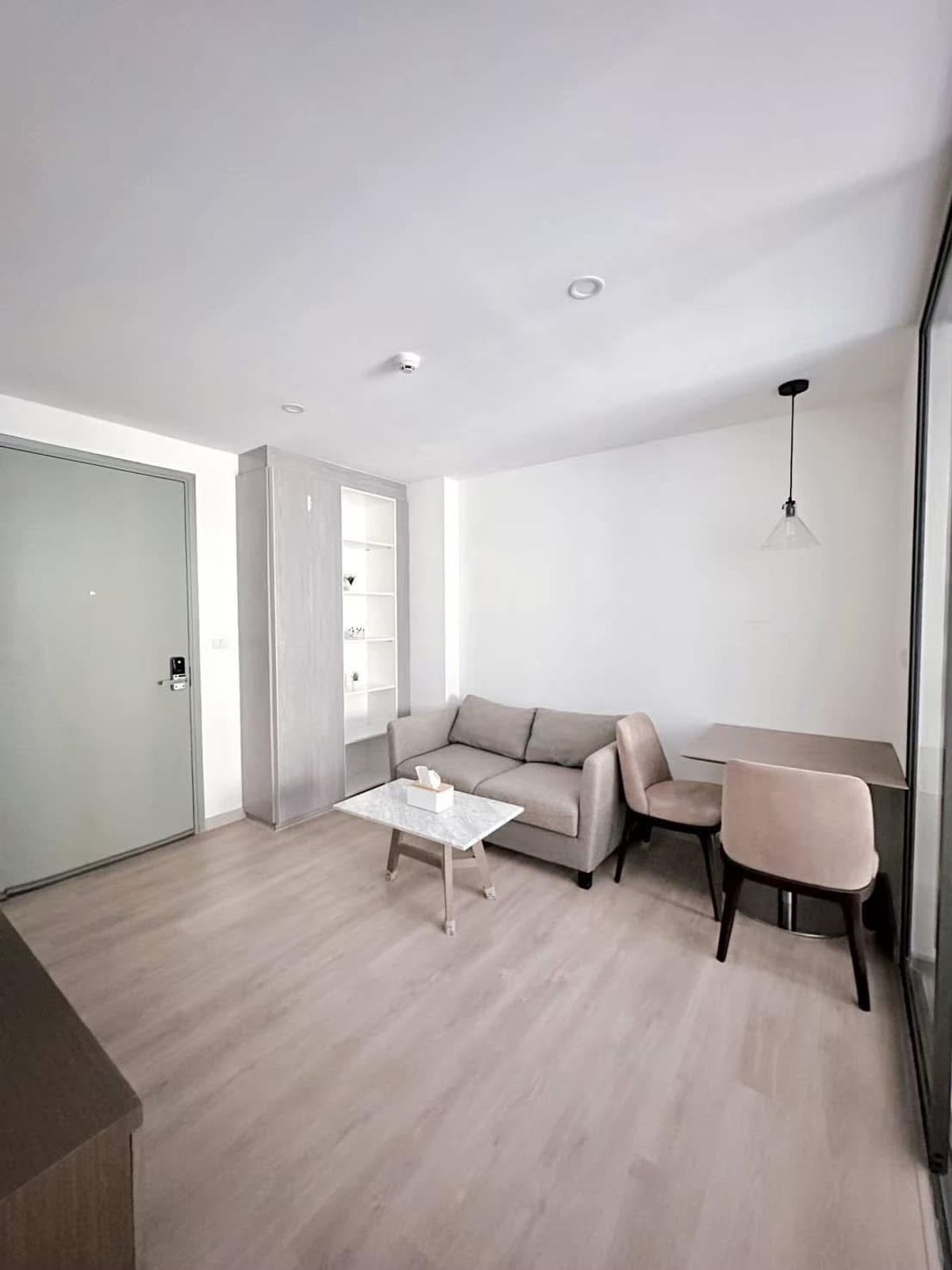For RentCondoAri,Anusaowaree : 🔥🏡 Beautiful room, great location! D ' Memoria. Beautiful room, 1 bedroom, 36.5 sq.m., rent only 16,000 baht/month. Contact 0968623850 🔥