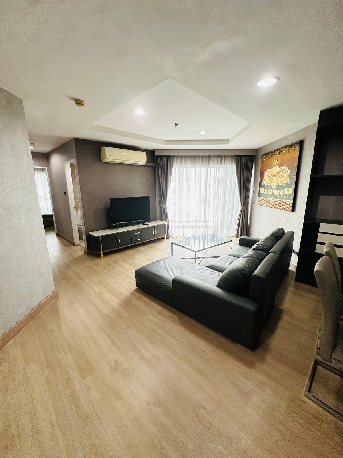 ให้เช่าคอนโดพระราม 9 เพชรบุรีตัดใหม่ RCA : For Rent📌  Belle Grand rama 9 Mrt Rama 9 ,87  Sq.m Floor20+ ,2 Bed 2 Bath , 55,000 Baht/ Month Call 092-2462653 Donut