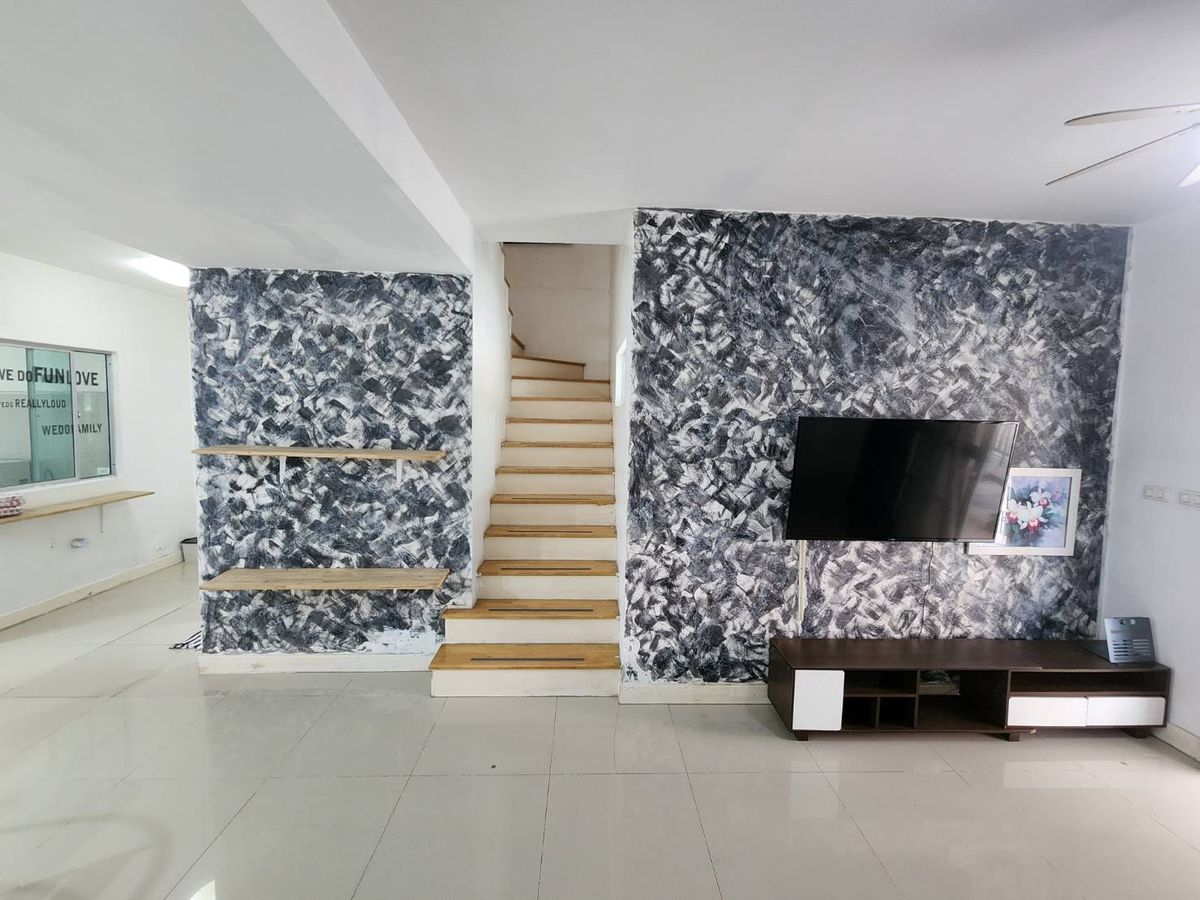 ขายทาวน์โฮมนครปฐม : ขายทาวน์โฮม พฤกษาวิลล์ 56 ใกล้ เซ็นทรัล ศาลายา เพียง 1 นาที