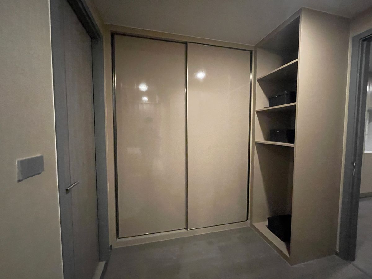 For SaleCondoKhlongtoei, Kluaynamthai : Luxury Luxury Condo for sale, Rama 4 Road, near MRT Khlong Toei 0 m. Condo Condo Park, 27th floor, size 101.68 sq.m., 3 bedrooms, 3 bathrooms, near Chalerm Mahanakorn Expressway. With a 5 -star service from Dusit Hotel