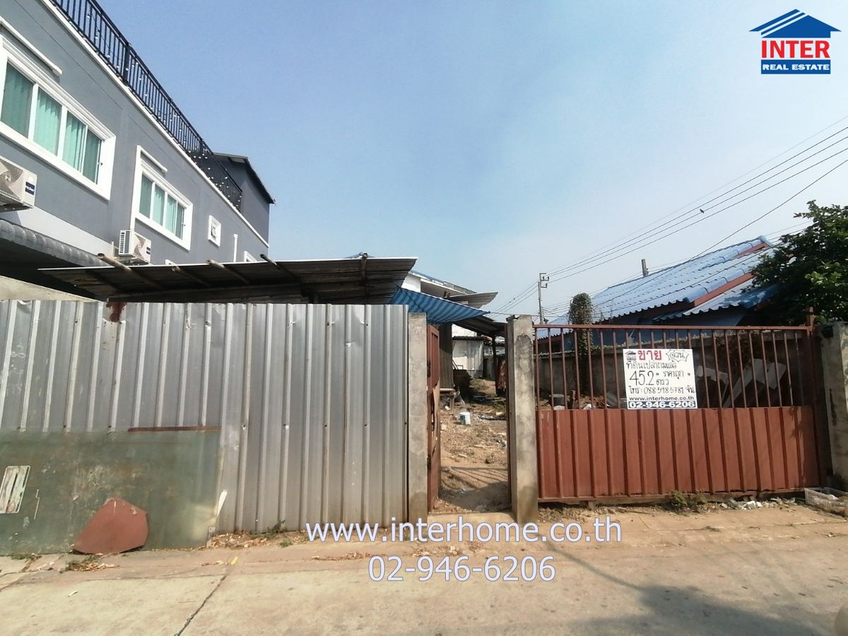 For SaleLandKasetsart, Ratchayothin : 22.6 sq.w., Anan Suksan Village Soi Thep Rak 49 Theprak Road, Phahonyothin Road 52, Bang Khen District, Bangkok