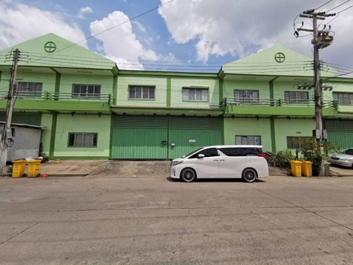 For RentWarehouseMahachai Samut Sakhon : Boonthavorn Rama 2 2.49 km. Warehouse for rent, 2 -storey building with office 272 sq.m., Pho Jae Market 1.8 km. Some freshwater