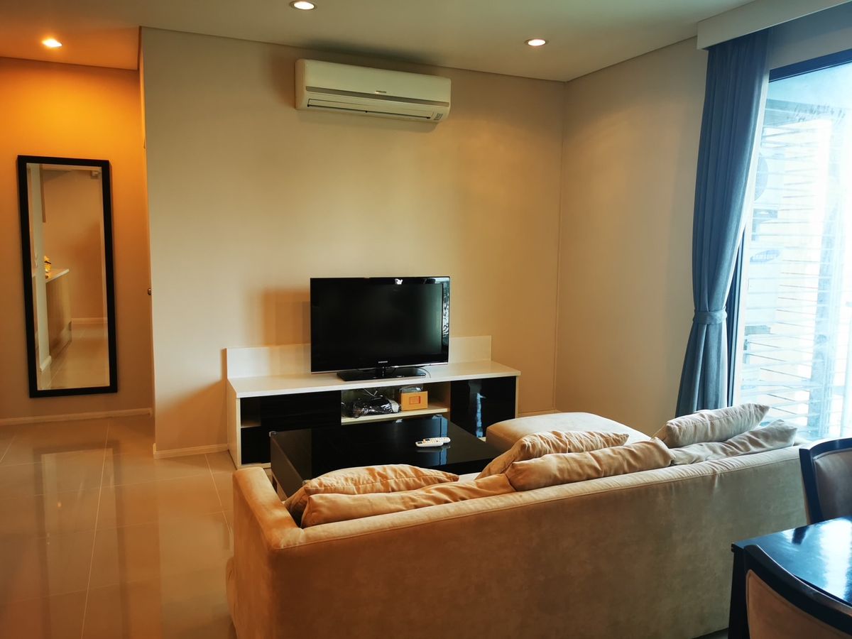 ให้เช่าคอนโดพระราม 9 เพชรบุรีตัดใหม่ RCA : 🔥 ดีลฮอต! Villa Asoke 2 ห้องนอน 80.77 ตร.ม. เช่าเพียง 40,000 บาท/เดือน ใกล้ MRT เพชรบุรี ติดต่อ 0968623850 🔥