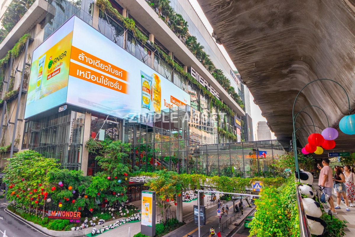 ให้เช่าสุขุมวิท อโศก ทองหล่อ : Line : @zimple_asset  โรงแรมบนถนนสุขุมวิท ติดEmsphere ให้บริการห้องพักในระดับ4ดาว พร้อมด้วยสิ่งอำนวยความสะดวกมากมาย ใกล้แหล่งช้อปปิ้งและใจกลางแหล่งธุรกิจของกรุงเทพ