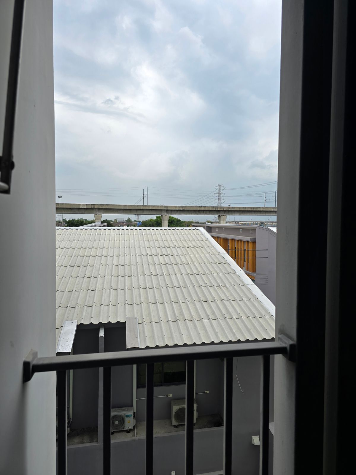 ขายคอนโดลาดกระบัง สุวรรณภูมิ : K-6276 ขาย ! คอนโด ดี คอนโด อ่อนนุช พระราม 9 พร้อมอยู่ ใกล้ APL บ้านทับช้าง