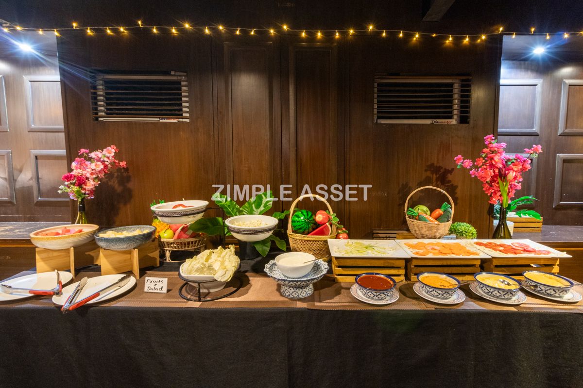 ให้เช่าสุขุมวิท อโศก ทองหล่อ : Line : @zimple_asset  โรงแรมบนถนนสุขุมวิท ติดEmsphere ให้บริการห้องพักในระดับ4ดาว พร้อมด้วยสิ่งอำนวยความสะดวกมากมาย ใกล้แหล่งช้อปปิ้งและใจกลางแหล่งธุรกิจของกรุงเทพ