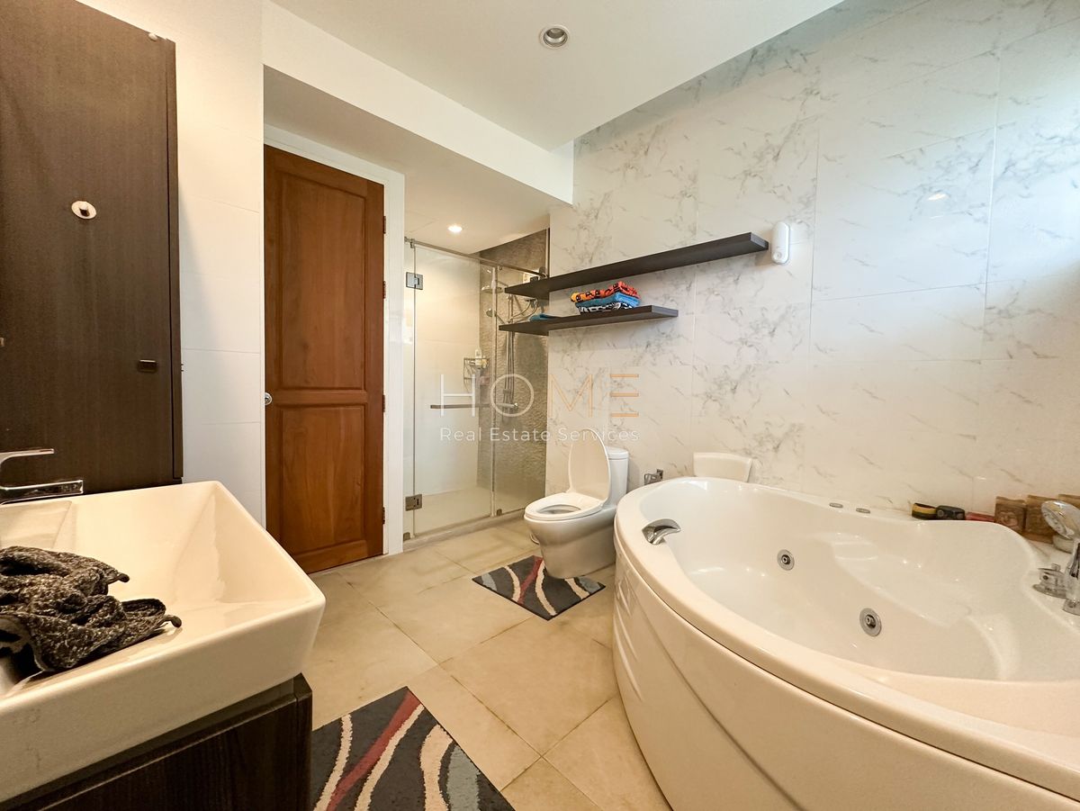 For SaleHousePinklao, Charansanitwong : Golden Heritage / 4 Bedrooms (Sale), Golden Heritage / 4 Bedrooms (For Sale) BALL138