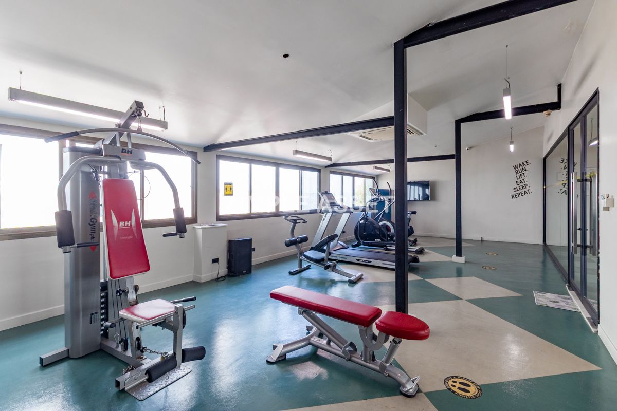 ให้เช่าสุขุมวิท อโศก ทองหล่อ : Line : @zimple_asset  โรงแรมบนถนนสุขุมวิท ติดEmsphere ให้บริการห้องพักในระดับ4ดาว พร้อมด้วยสิ่งอำนวยความสะดวกมากมาย ใกล้แหล่งช้อปปิ้งและใจกลางแหล่งธุรกิจของกรุงเทพ