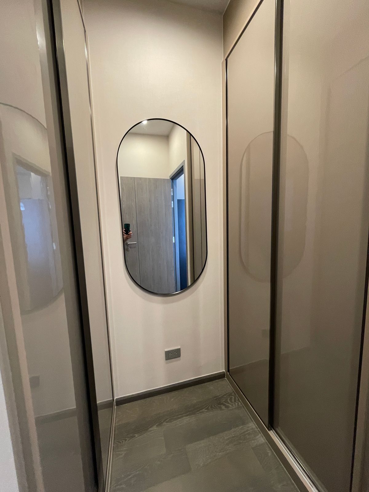 For SaleCondoKhlongtoei, Kluaynamthai : Luxury Luxury Condo for sale, Rama 4 Road, near MRT Khlong Toei 0 m. Condo Coco Park, Floor 12, Size 49.60 sq.m., 1 bedroom, 1 bathroom near the Chalerm Mahanakorn Expressway. With a 5 -star service from Dusit Hotel