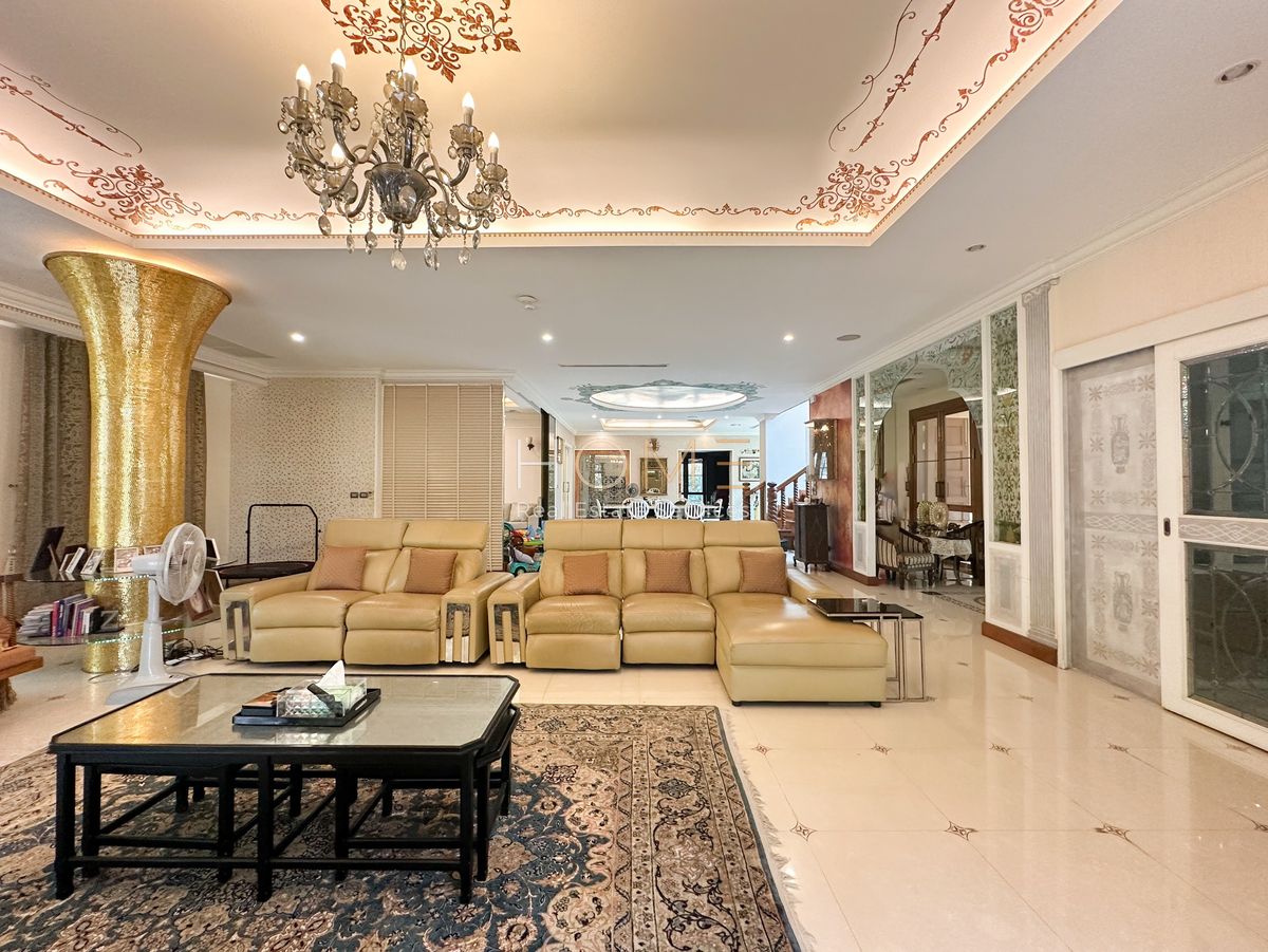 For SaleHousePinklao, Charansanitwong : Golden Heritage / 4 Bedrooms (Sale), Golden Heritage / 4 Bedrooms (For Sale) BALL138